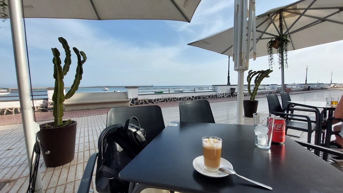 Parador Arrecife. Restaurante Frente Al Mar